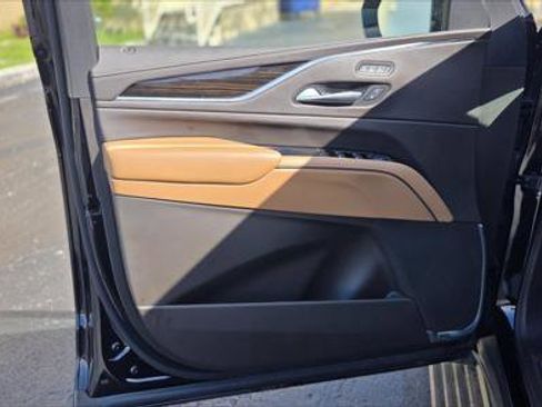 Used 2023 Cadillac Escalade ESV Sport w/ LPO, ONYX Package image 14