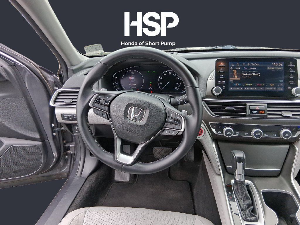 Used 2018 Honda Accord Touring image 12