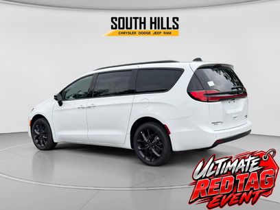 New 2027 Chrysler Pacifica Limited
