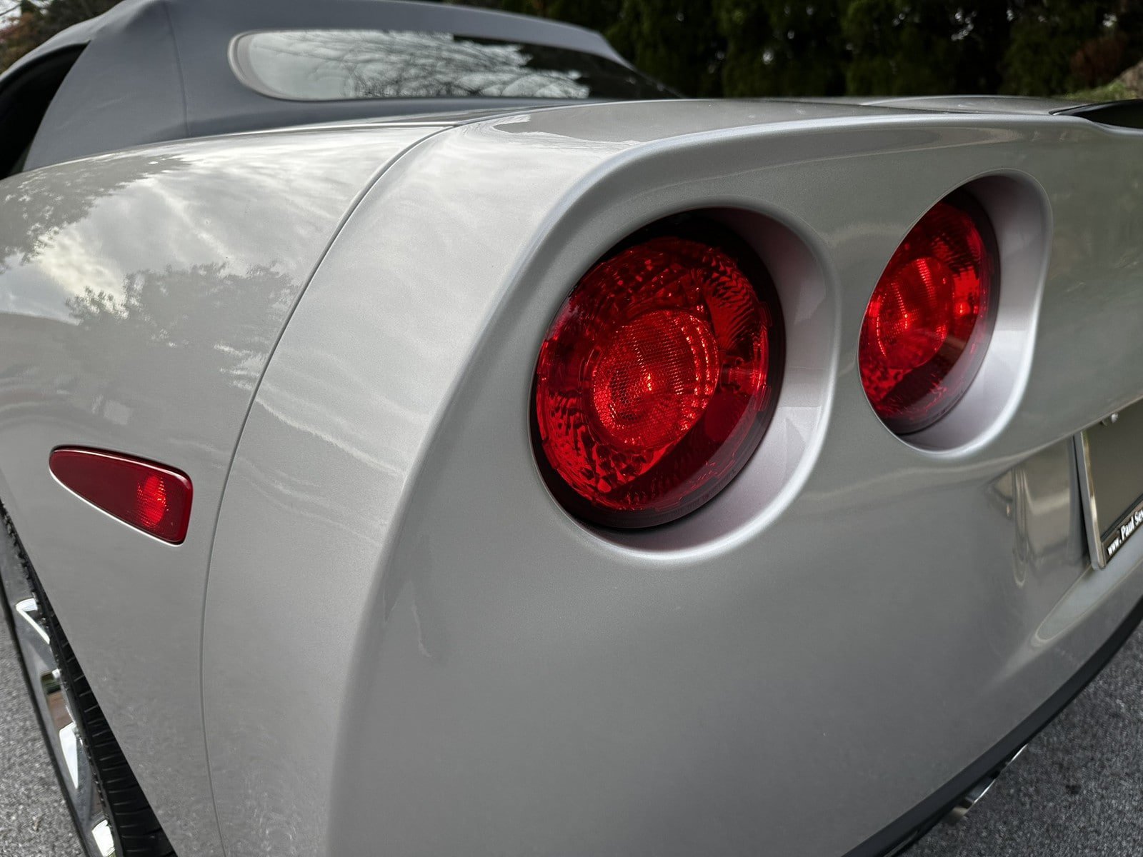 Used 2007 Chevrolet Corvette Convertible w/ Preferred Equipment Group RWD image 85