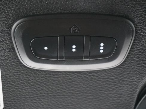 Used 2021 Jeep Gladiator Sport image 25