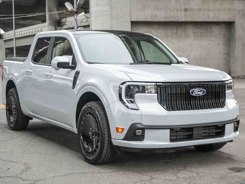 New 2026 Ford Maverick Lobo AWD/4WD image 3