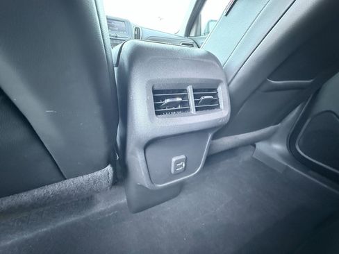 Used 2022 Chevrolet Equinox RS w/ LPO, Floor Liner Package image 24