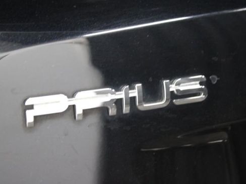 Used 2016 Toyota Prius Three image 7