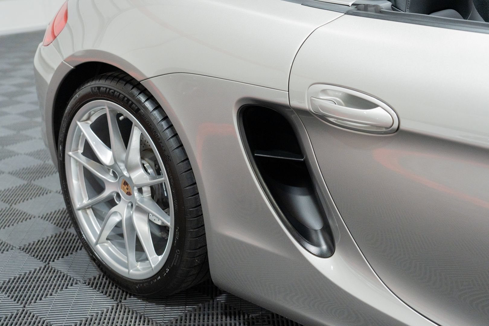 Used 2013 Porsche Boxster RWD image 13