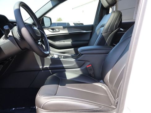 New 2026 Jeep Grand Cherokee L Limited image 24