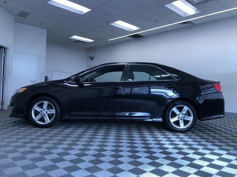 Used 2013 Toyota Camry SE image 12