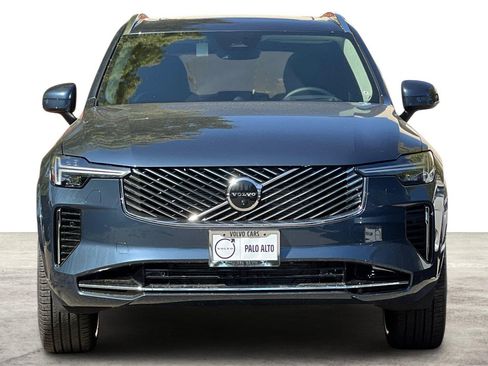 Certified 2025 Volvo XC90 B6 Ultra w/ Lounge Package image 10