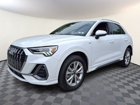Used 2025 Audi Q3 2.0T Premium AWD/4WD image 3