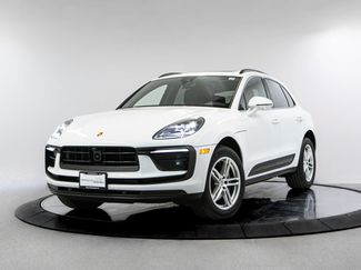 Certified 2025 Porsche Macan AWD/4WD video 1