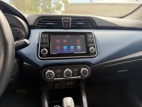 Used 2025 Nissan Versa SV FWD image 17