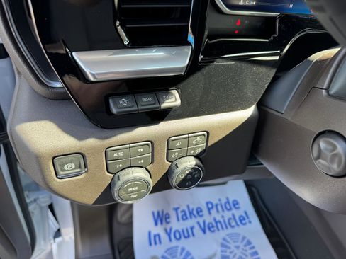 New 2026 Chevrolet Silverado 1500 LTZ w/ LTZ Premium Package AWD/4WD image 29