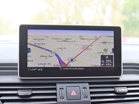 Used 2018 Audi Q5 2.0T Premium Plus w/ Premium Plus Package image 19