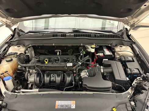 Used 2018 Ford Fusion SE FWD image 37