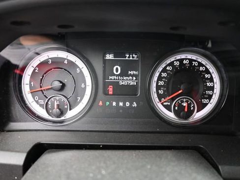 Used 2019 RAM 1500 Classic SLT AWD/4WD image 17