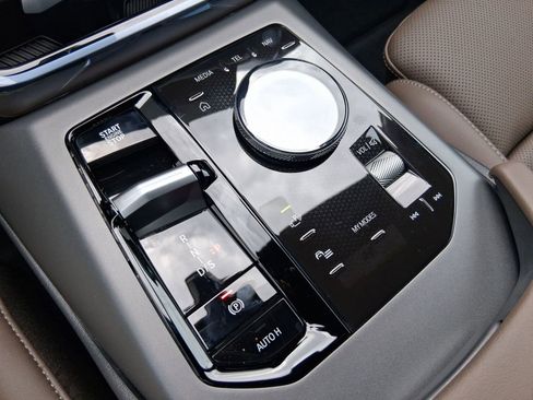 Used 2026 BMW X3 xDrive30 w/ Premium Package image 25