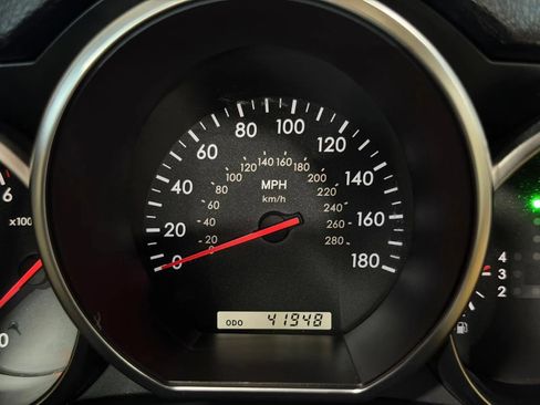Used 2004 Lexus SC 430 Convertible RWD image 33