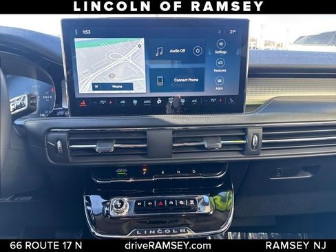 Used 2023 Lincoln Corsair AWD w/ Rear Removable Package Tray image 17