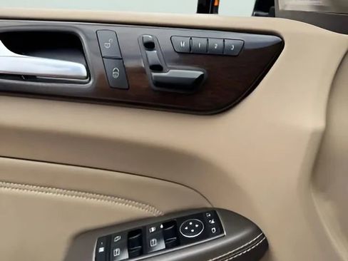 Used 2014 Mercedes-Benz ML 350 2WD image 14