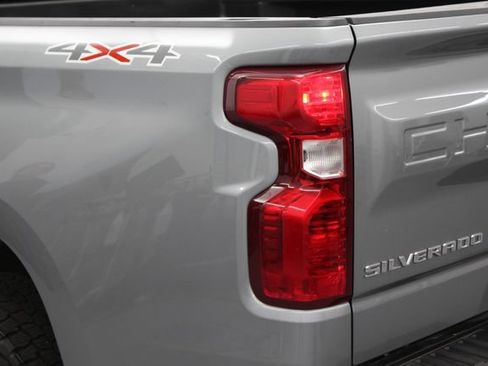 Used 2025 Chevrolet Silverado 1500 LT AWD/4WD image 7