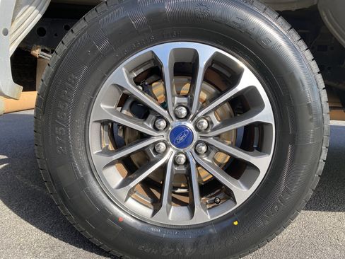 Used 2018 Ford F150 XLT w/ Equipment Group 302A Luxury image 13