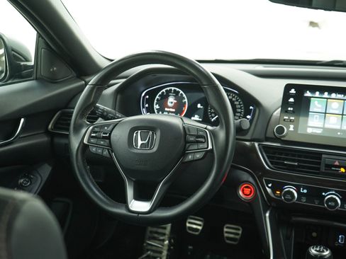 Used 2019 Honda Accord Sport image 14