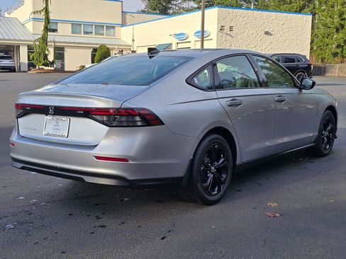 Certified 2025 Honda Accord SE image 24