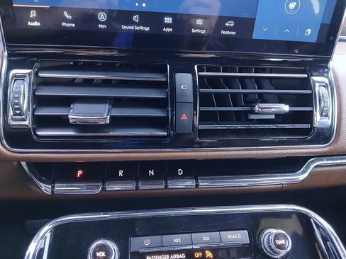 Used 2024 Lincoln Navigator Reserve AWD/4WD image 36