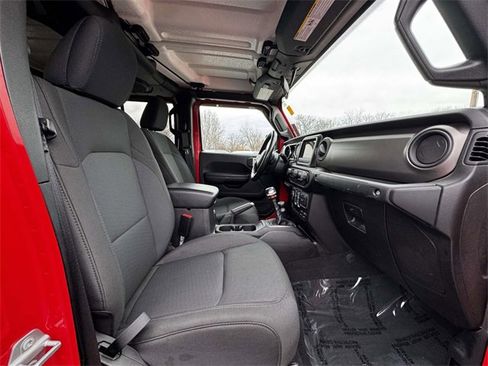 Used 2021 Jeep Gladiator Sport image 17