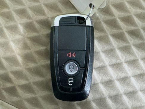 Used 2020 Ford Escape SE FWD image 34