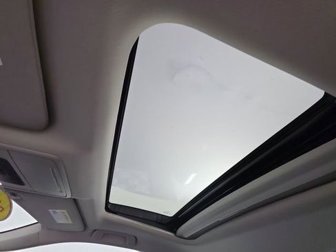 Used 2023 Honda Civic Touring image 33