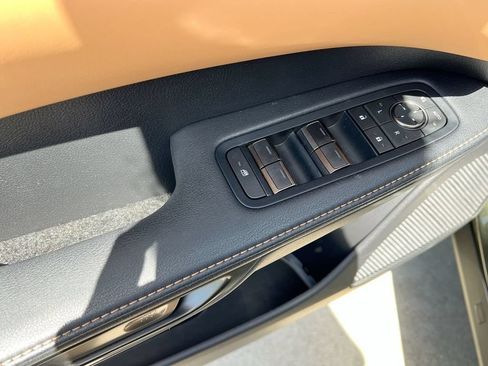 Certified 2025 Lexus RX 350 FWD w/ Technology Package image 11