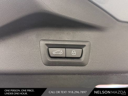 Used 2025 BMW X5 xDrive50e AWD/4WD image 41