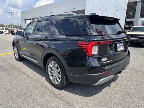 Used 2025 Ford Explorer Platinum RWD image 7