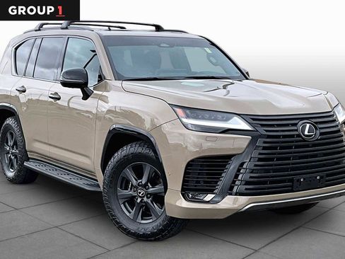 Used 2025 Lexus LX 700h Overtrail AWD/4WD image 3