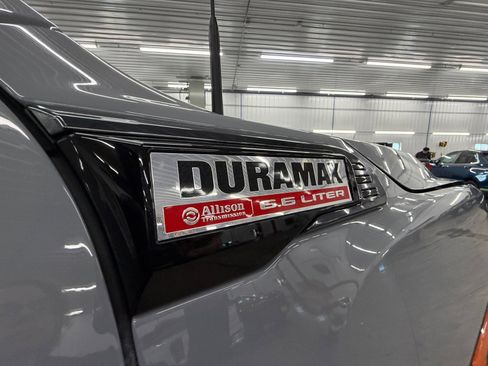 Used 2024 GMC Sierra 2500 AT4 AWD/4WD image 32
