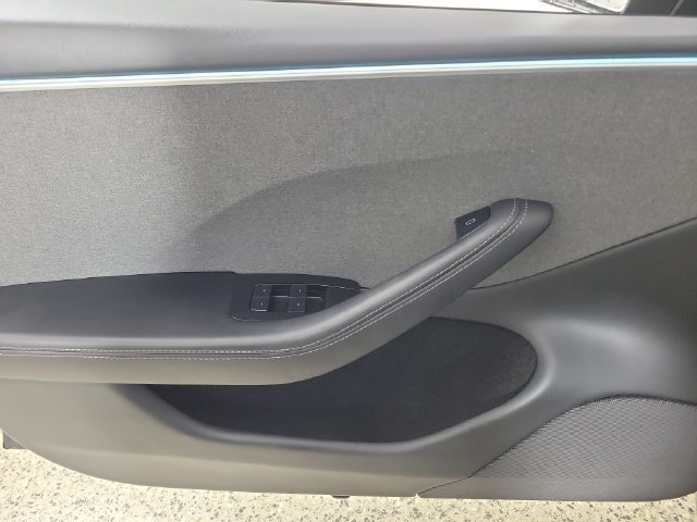 Used 2025 Tesla Model 3 Long Range RWD image 22