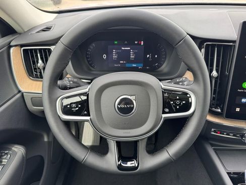 New 2026 Volvo XC60 B5 Plus w/ Protection Package Premier AWD/4WD image 11