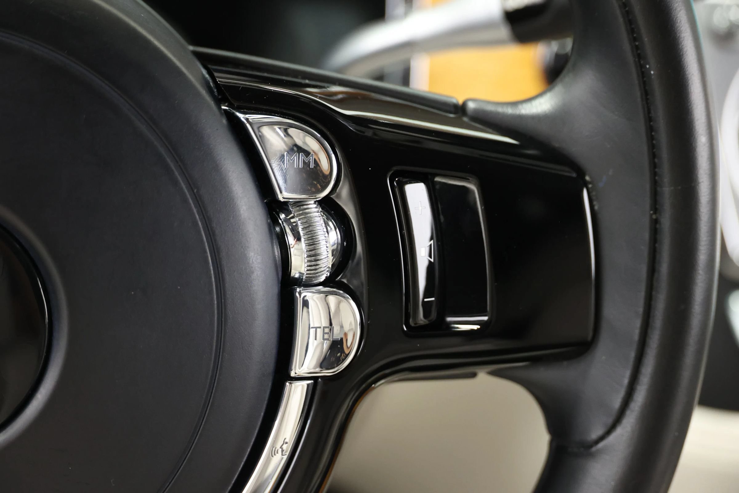 Used 2017 Rolls-Royce Wraith RWD image 34