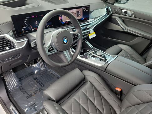 New 2026 BMW X5 sDrive40i w/ M Sport Package RWD image 18