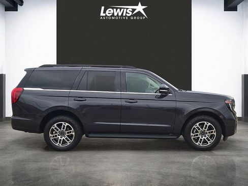 Used 2025 Ford Expedition Active image 5