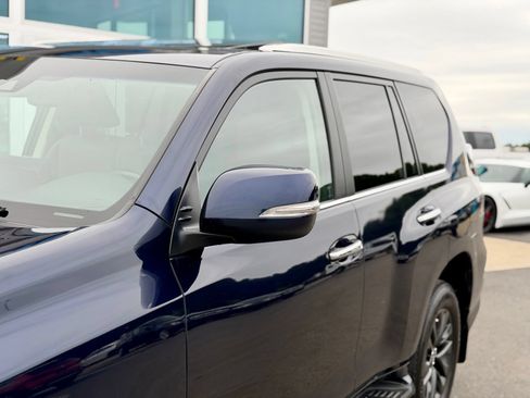 Used 2022 Lexus GX 460 Premium w/ Premium Plus Package AWD/4WD image 16