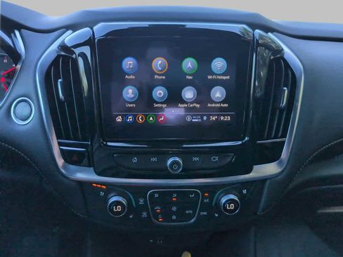 Used 2022 Chevrolet Traverse Premier image 27