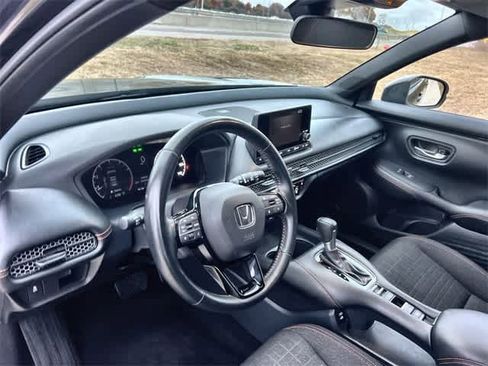 Certified 2025 Honda HR-V Sport image 15