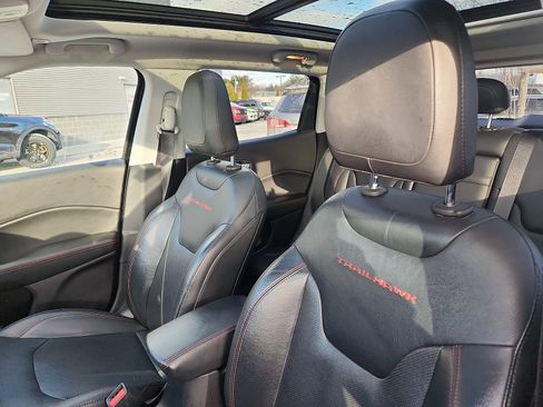 Used 2018 Jeep Compass Trailhawk w/ Leather Interior Group image 23