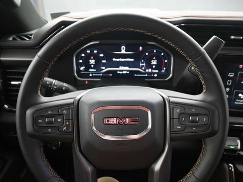 Used 2024 GMC Sierra 2500 AT4 w/ AT4 Premium Plus Package image 13