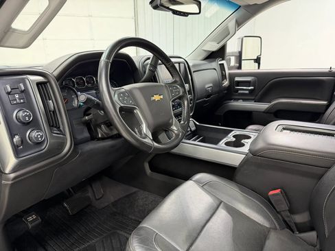 Used 2019 Chevrolet Silverado 2500 LTZ w/ Duramax Plus Package AWD/4WD image 12