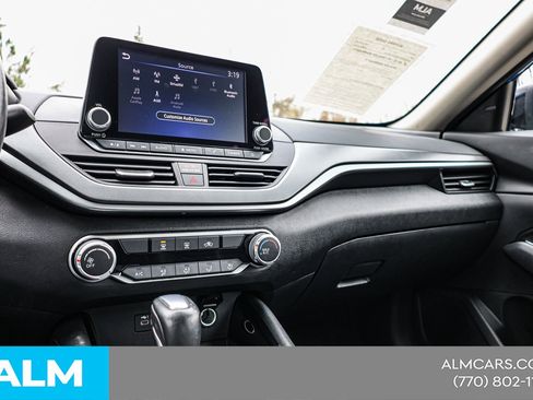 Used 2025 Nissan Altima 2.5 SR image 32