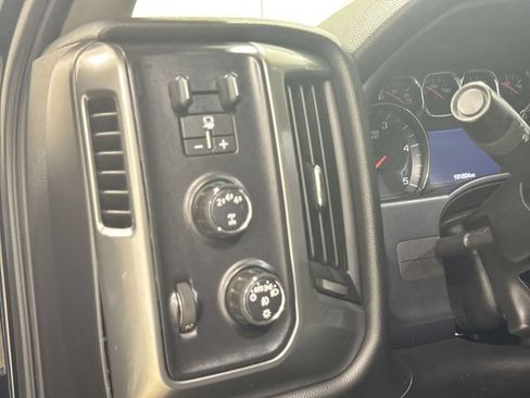 Used 2019 Chevrolet Silverado 2500 LT AWD/4WD image 33