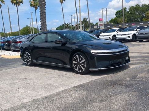 Used 2024 Lucid Air Pure RWD image 2